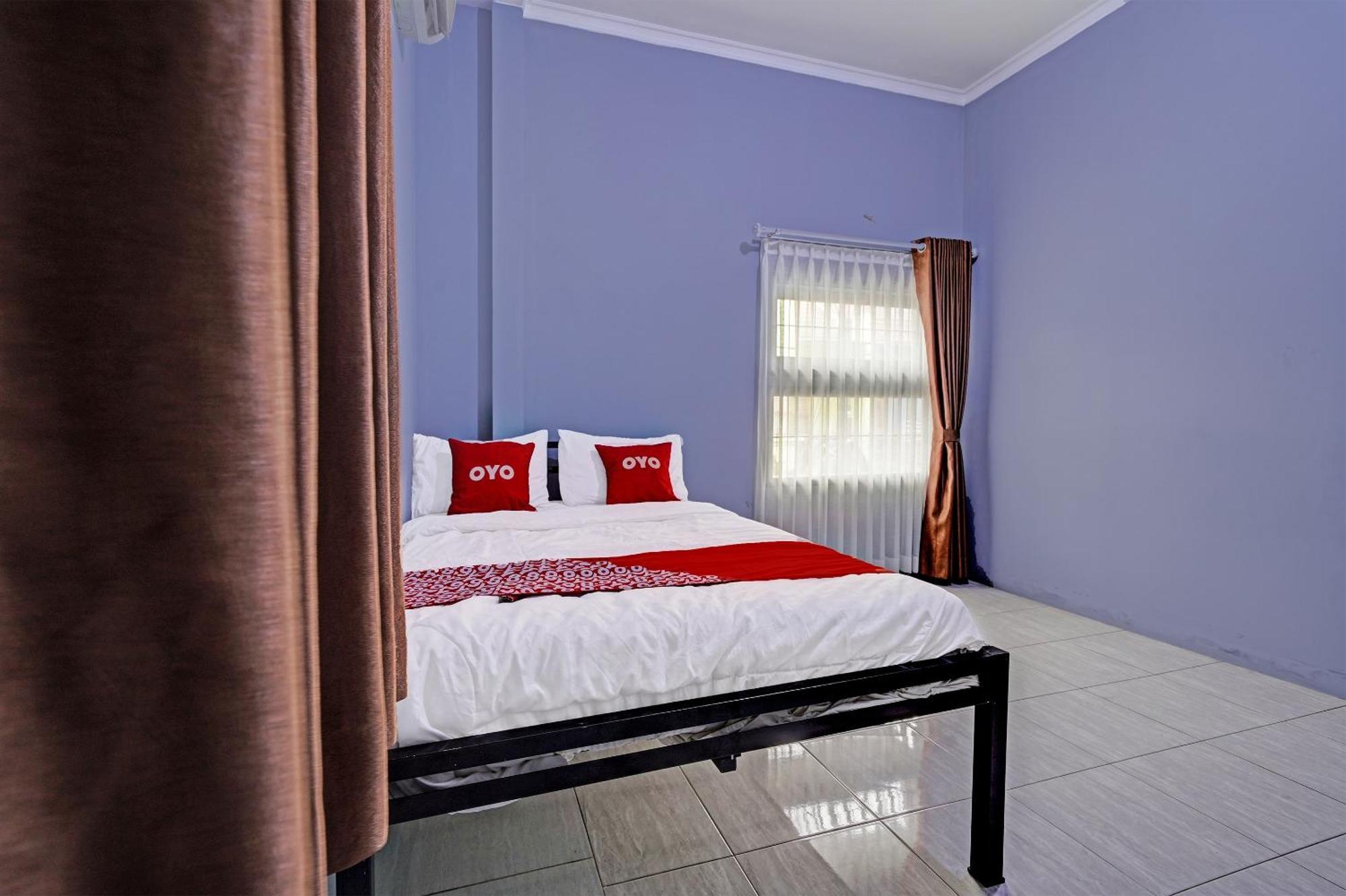 Lebakwangi Oyo Life 91592 Aaliya Guest House Syariah מראה חיצוני תמונה